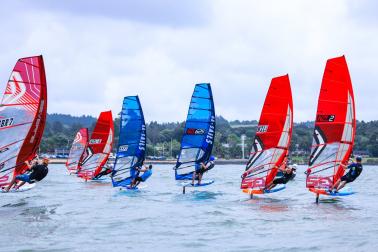 Windfoiling