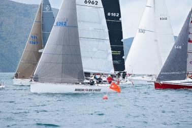 Mud House Wines Women's Regatta