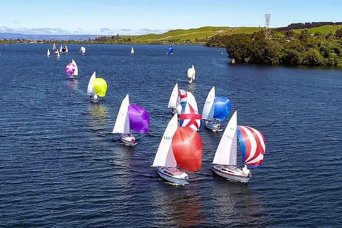 Trailer yachts