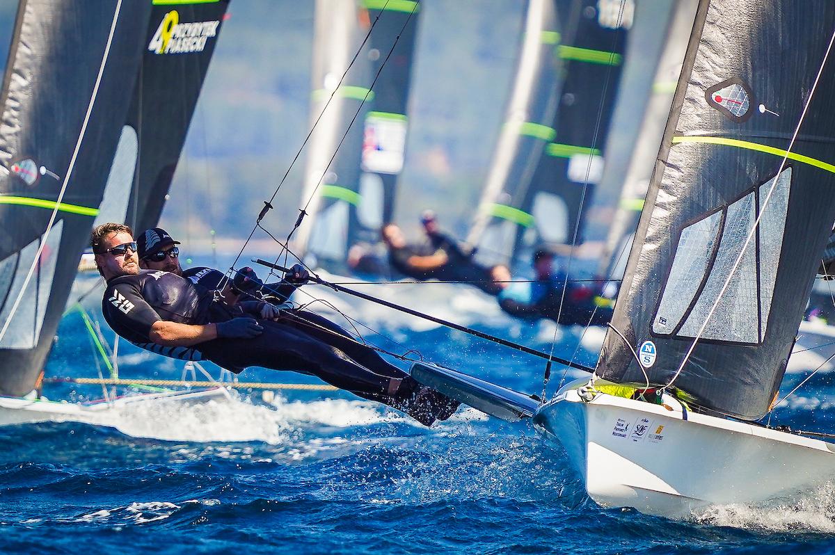 Burning rudder? Dunning Beck, Gunn lead 49er fleet at French Olympic ...